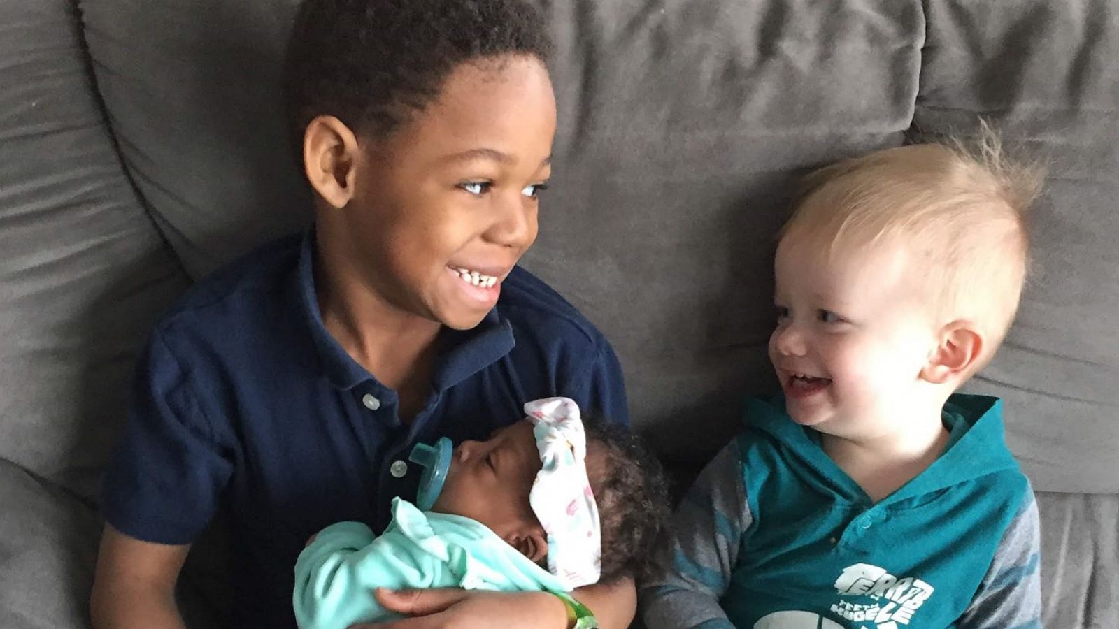 PHOTO: Milo Weight, 5 and his brother Nash Weight, 2, are seen in an undated photo with their baby sister, Onni Weight, 3 months.