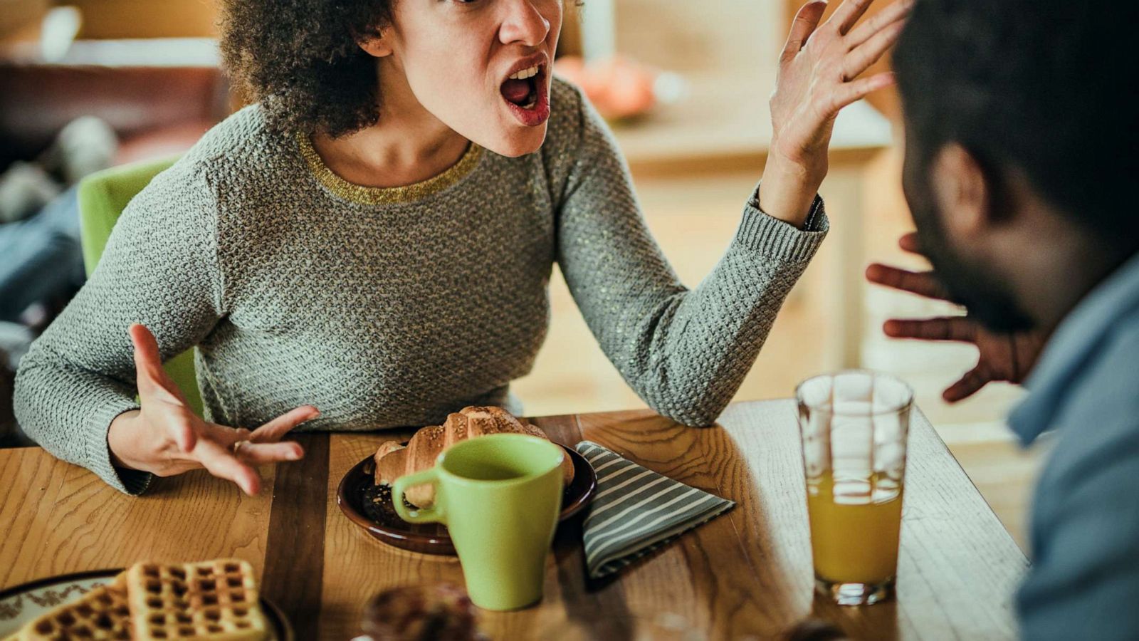 PHOTO: A couple argue in this stock photo.