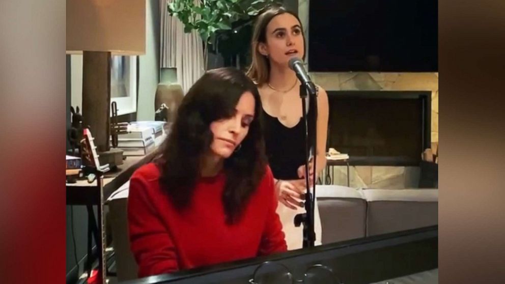 Courteney Cox recently shared an amazing throwback from her "Friends" days, but her new post featuring a unique mother-daughter moment might rival that.
