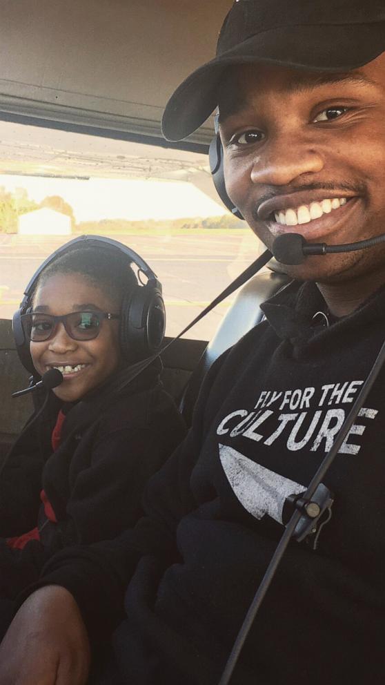 VIDEO: Airline pilot's nonprofit helps students of color pursue aviation careers