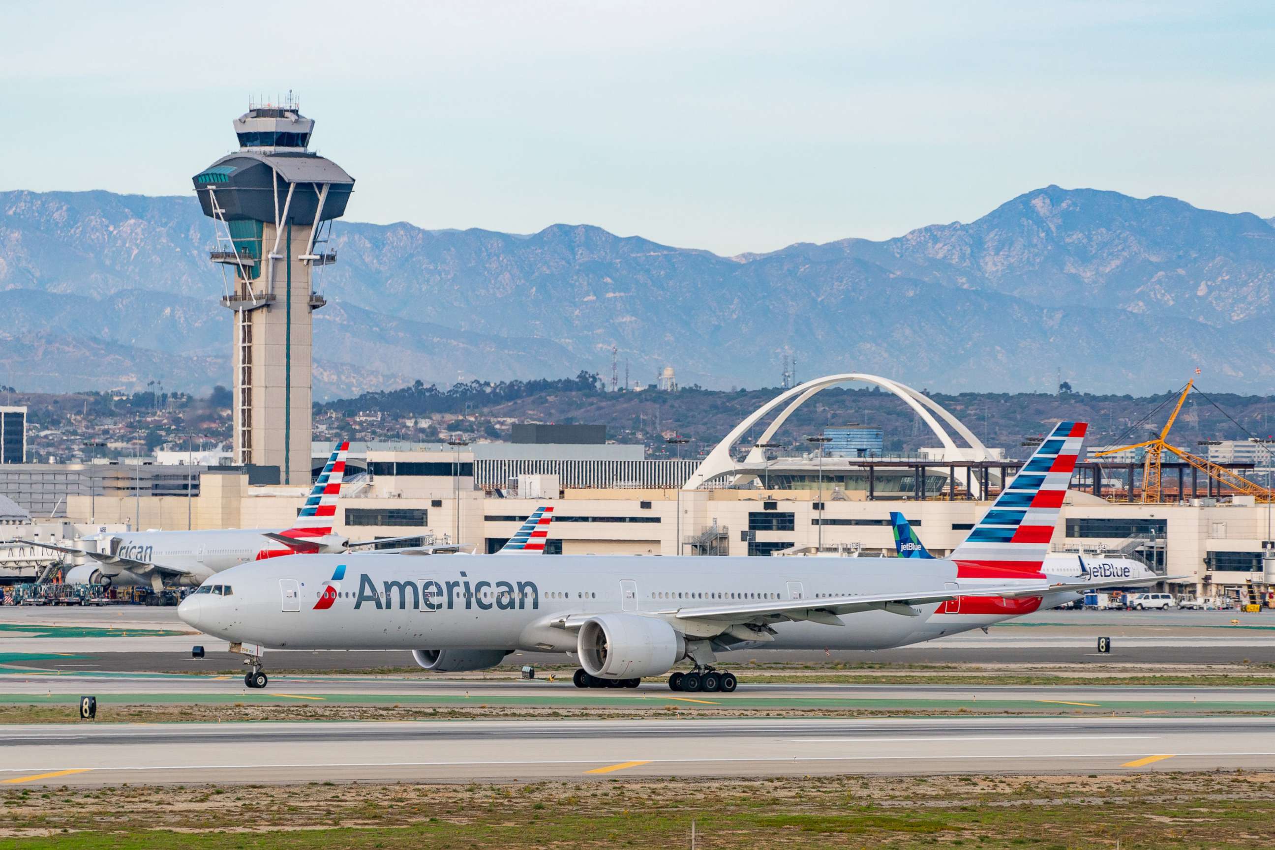 PHOTO: An American Airlines flight arrives at Los Angeles international Airport on Jan. 13, 2021.