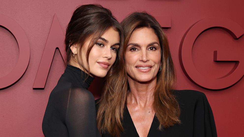 Cindy Crawford and Kaia Gerber share stylish mother-daughter moment in ...