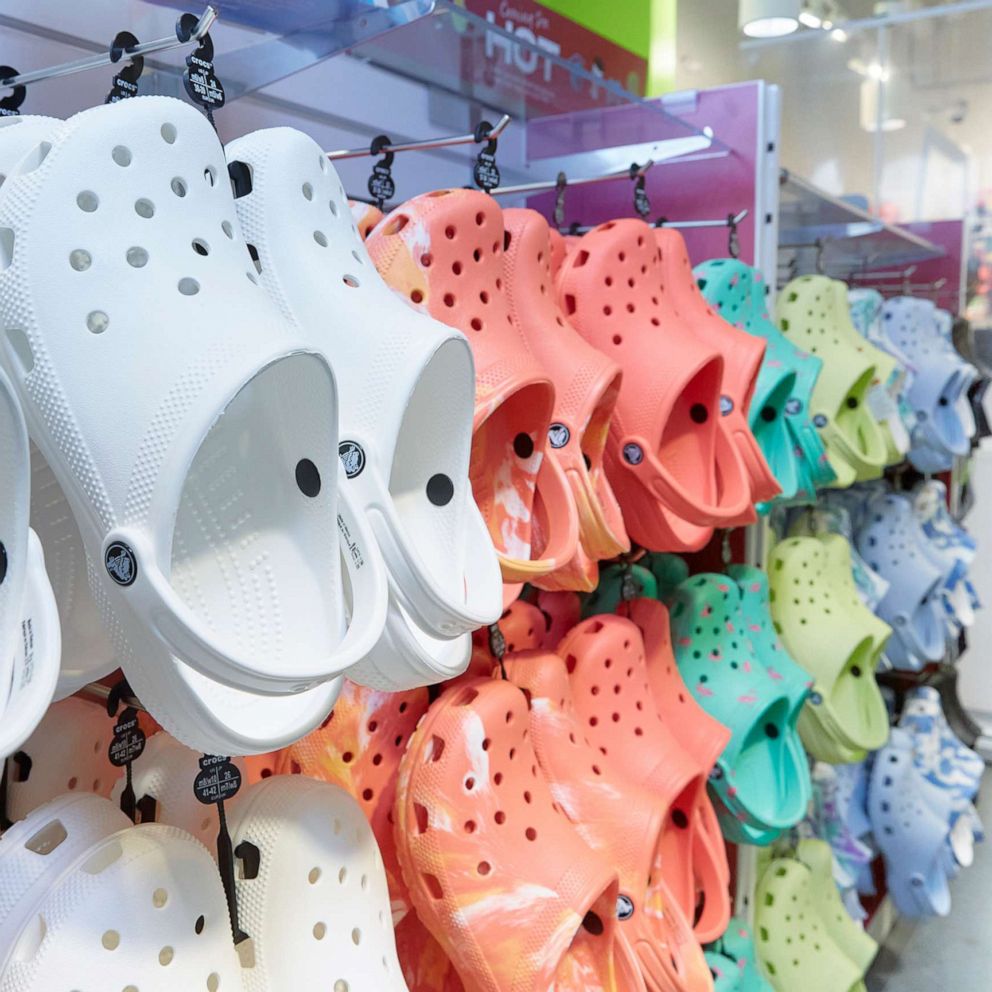 Crocs is giving away 10,000 pairs of shoes a day to health care heroes -  Good Morning America