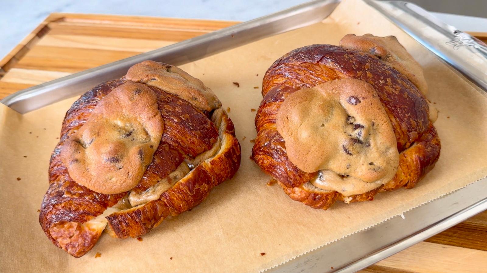 PHOTO: KakeJunkie food creator Nicole Modic tested the viral crookie trend, baking cookie dough inside a croissant.