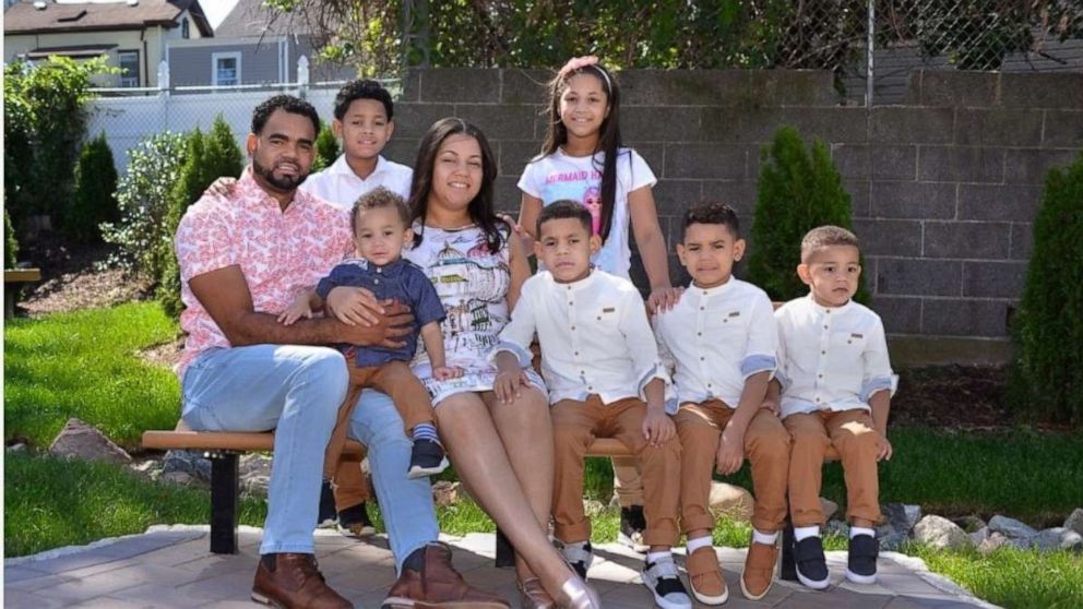 PHOTO: Dafani Peralta, 28, of Paterson, New Jersey, poses with her husband and six children.