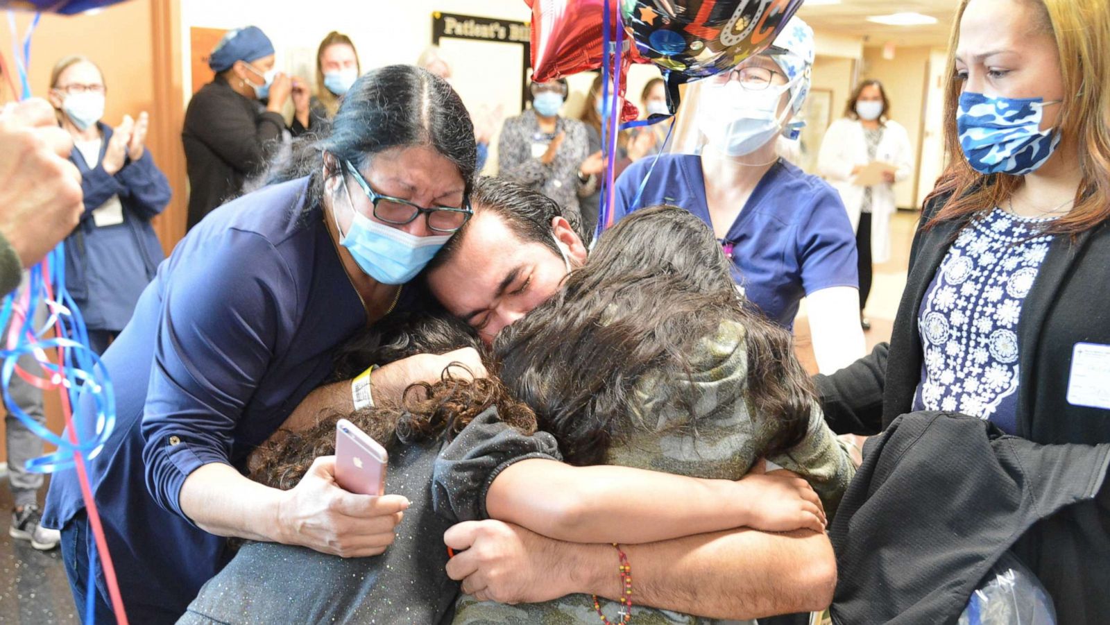 PHOTO: After 72 days at Catholic Health’s Mercy Hospital in Rockville Centre, New York, Alfredo Hercules, 39, was able to hug his daughters Isabel, 9 and Safiah, 7, after surviving COVID-19.