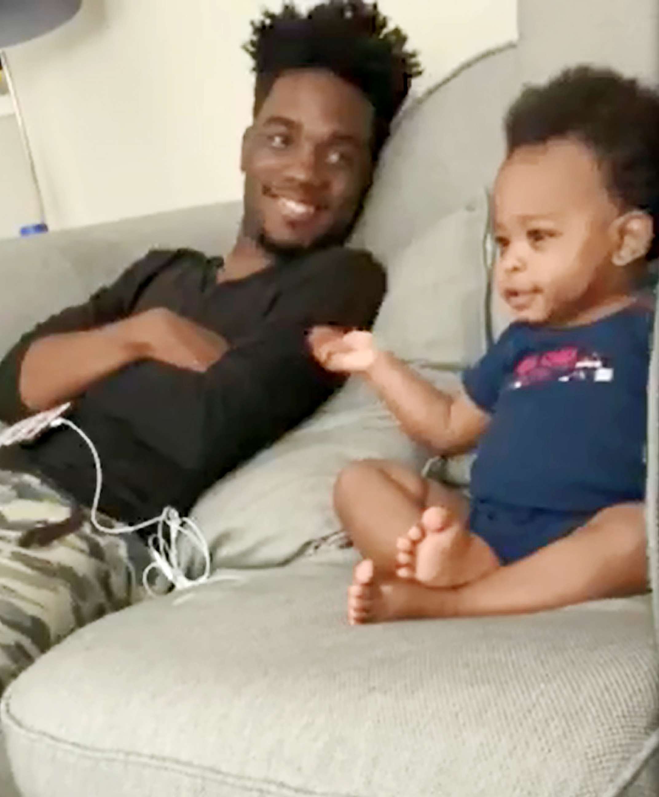 Video of a toddler having a full-on conversation with dad is