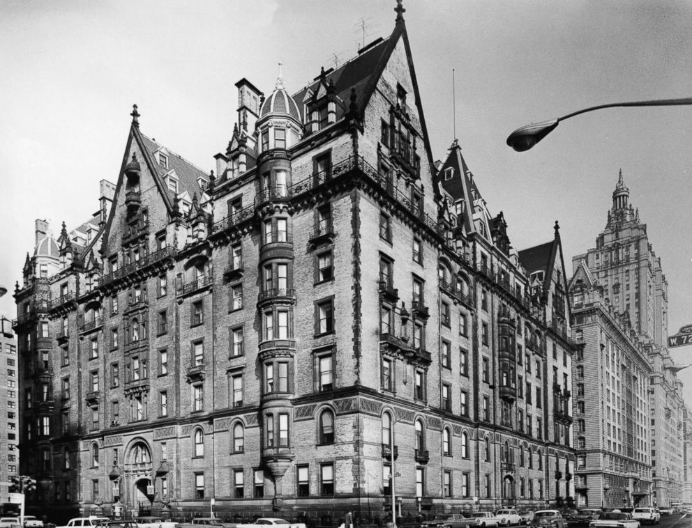 PHOTO:A view of the exclusive Dakota apartment building on the corner of West 72nd Street and Central Park West, in New York City, 1960. 