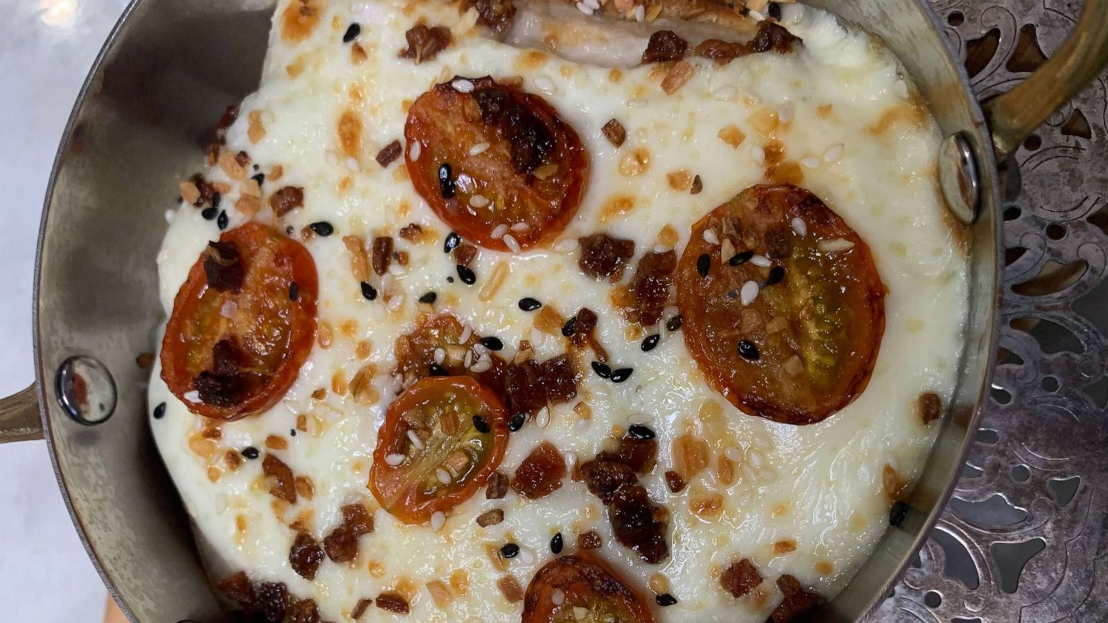 PHOTO: A Kentucky hot brown style bagel.