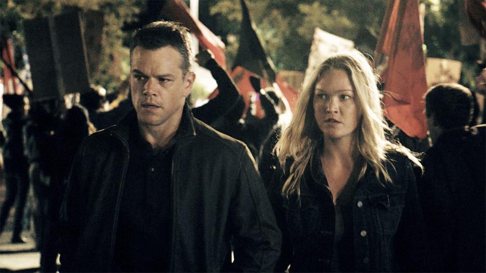 PHOTO: Matt Damon and Julia Stiles in a scene from "Jason Bourne."