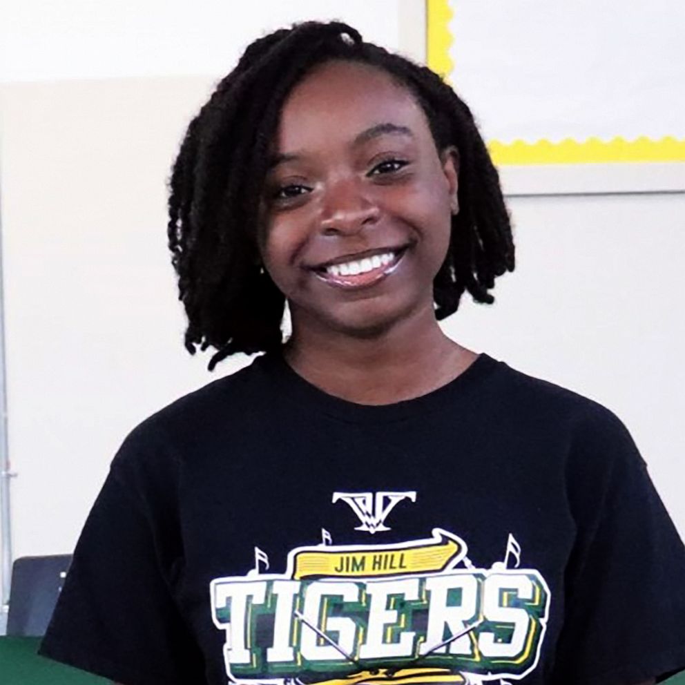 VIDEO: High school senior offered more than $1.4 million in scholarships 