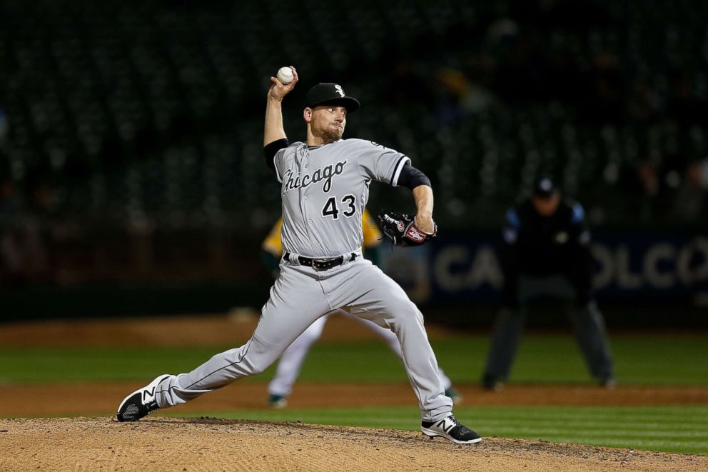 PHOTO: Danny Farquhar of the Chicago White Sox pitches in the seventh inning against the Oakland Athletics at Oakland Alameda Coliseum on April 16, 2018 in Oakland, Calif.