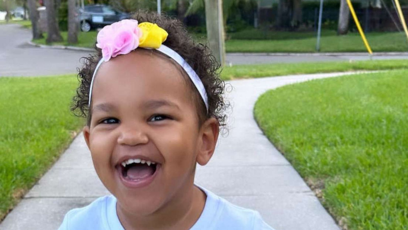 2-year-old daughter of Bucs LB Shaq Barrett drowns in pool