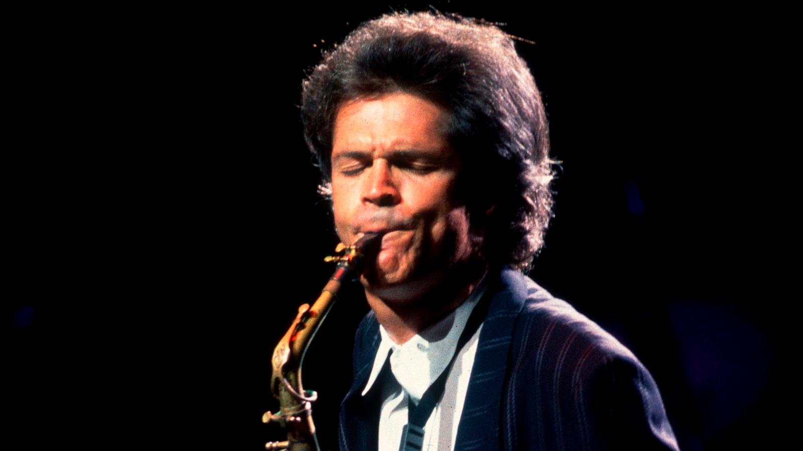 PHOTO: Jazz musician David Sanborn performs at the Poplar Creek Music Theater in Hoffman Estates, Illinois, July 29, 1989.