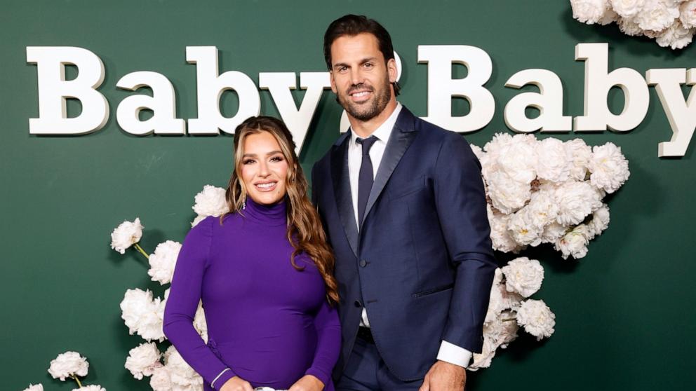 PHOTO: Jessie James Decker and Eric Decker attend 2023 Baby2Baby Gala Presented By Paul Mitchell at Pacific Design Center, Nov. 11, 2023, in West Hollywood, Calif.