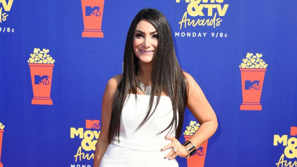 Jersey Shore Star Deena Cortese Reveals Babys Sex I