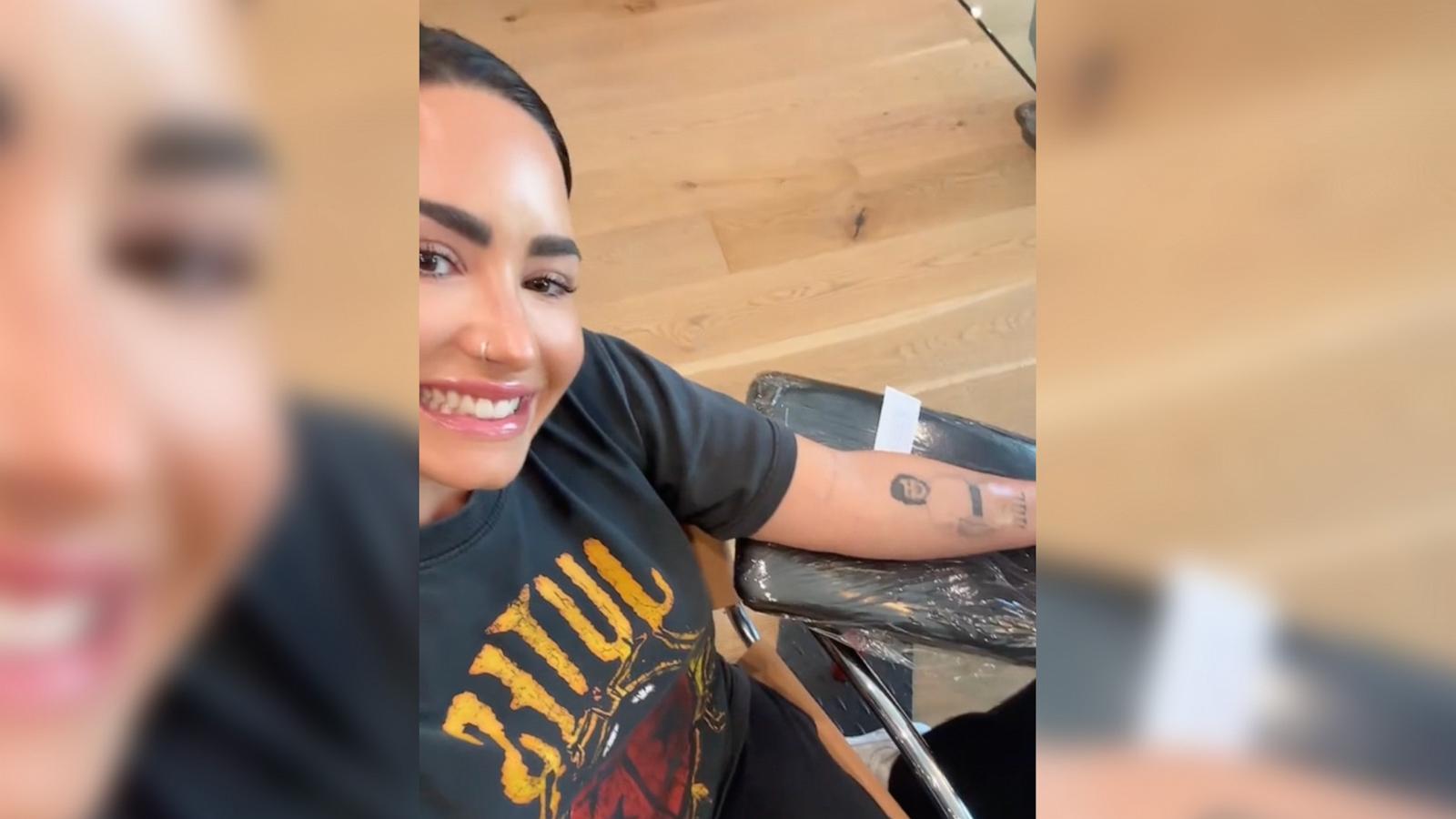 PHOTO: Demi Lovato showed her new tattoo dedicated to her mom on a TikTok video.