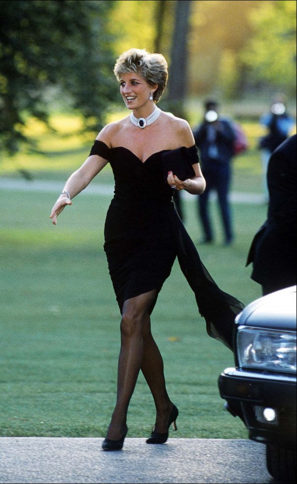 PHOTO: Princess Diana arrives at the Serpentine Gallery, in a gown by Christina Stambolian, in London, June 1994.