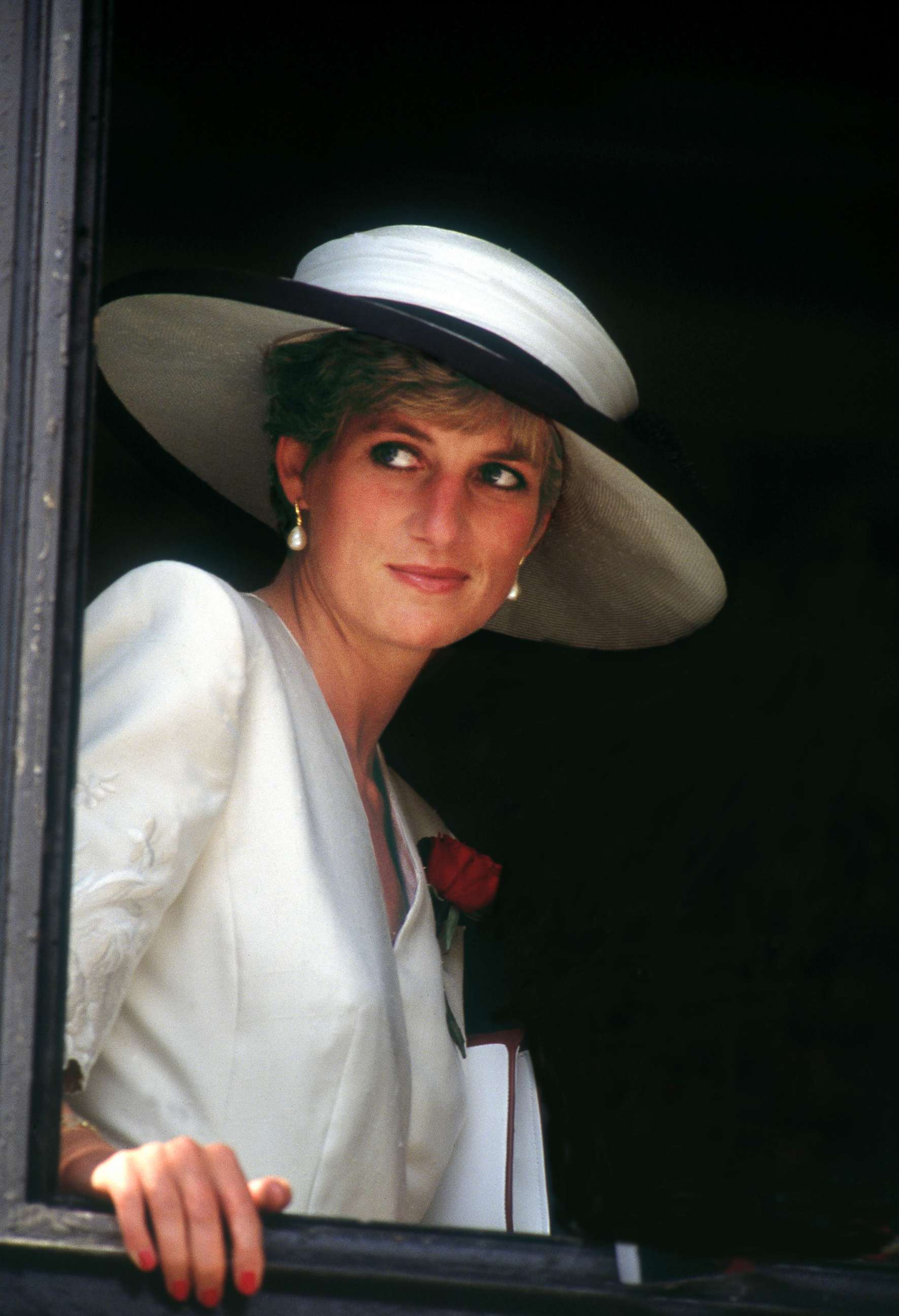 PHOTO: The Princess of Wales at Portsmouth for a ceremony celebrating the safe return of the Royal Hampshire Regiment from the Gulf War, August 1991.