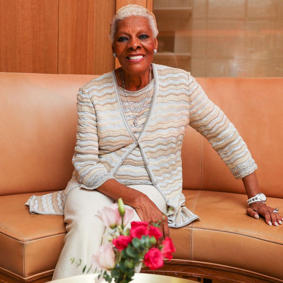 VIDEO: Dionne Warwick reacts to her iconic tweets 