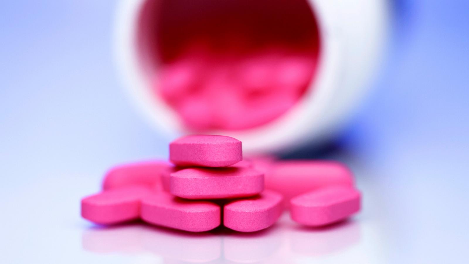 PHOTO: Stock photo of Diphenhydramine pills.