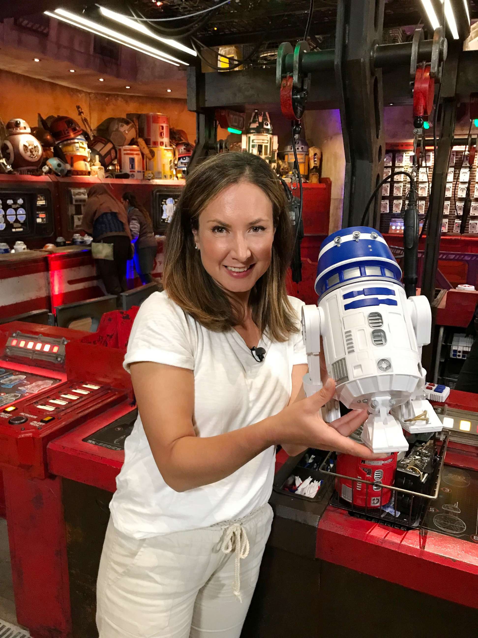 PHOTO:  GMA built a droid at the Droid Depot at the brand-new Star Wars Galaxy’s Edge.