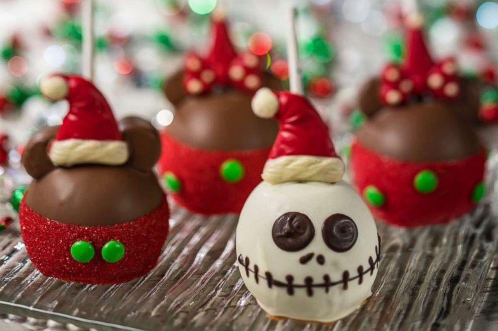 PHOTO: Holiday Candy Apples for Holidays at Disneyland Resort.