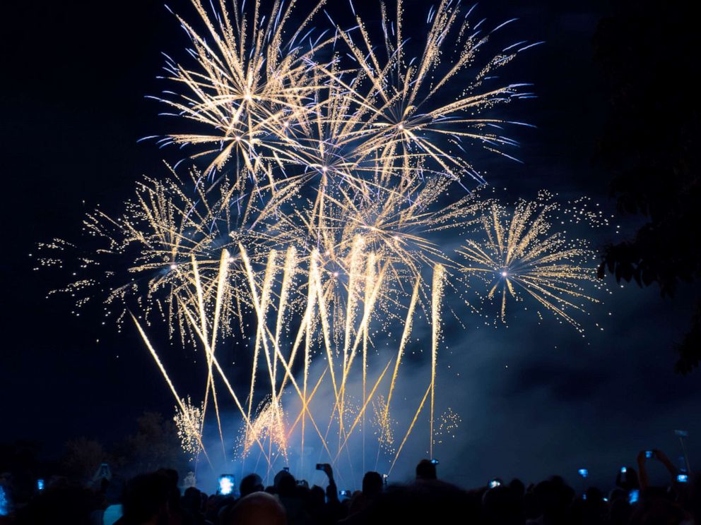PHOTO: People watch fireworks