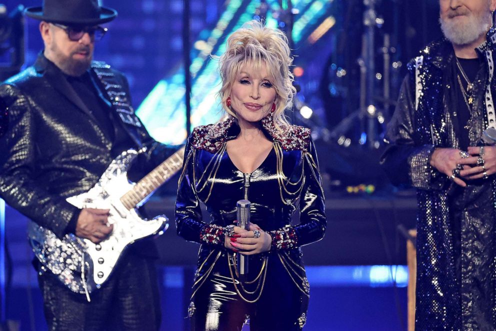 PHOTO: Dolly Parton performs onstage during the 37th Annual Rock & Roll Hall of Fame Induction Ceremony at Microsoft Theater on November 5, 2022 in Los Angeles.