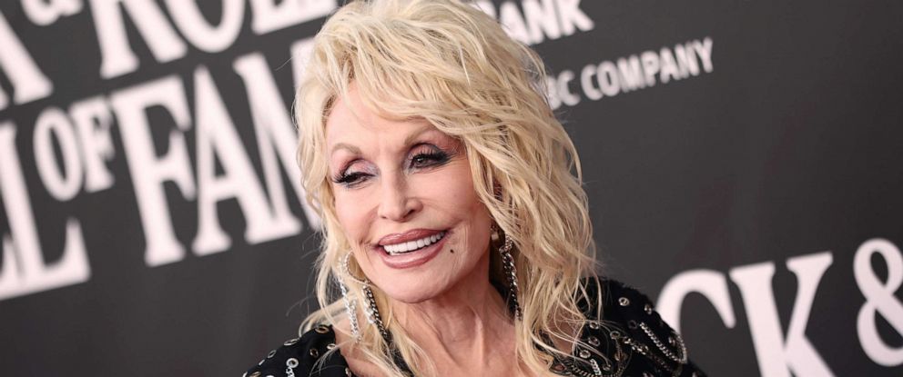 Dolly Parton has arrived on TikTok: 'Now that I'm here, tag me!' - ABC News