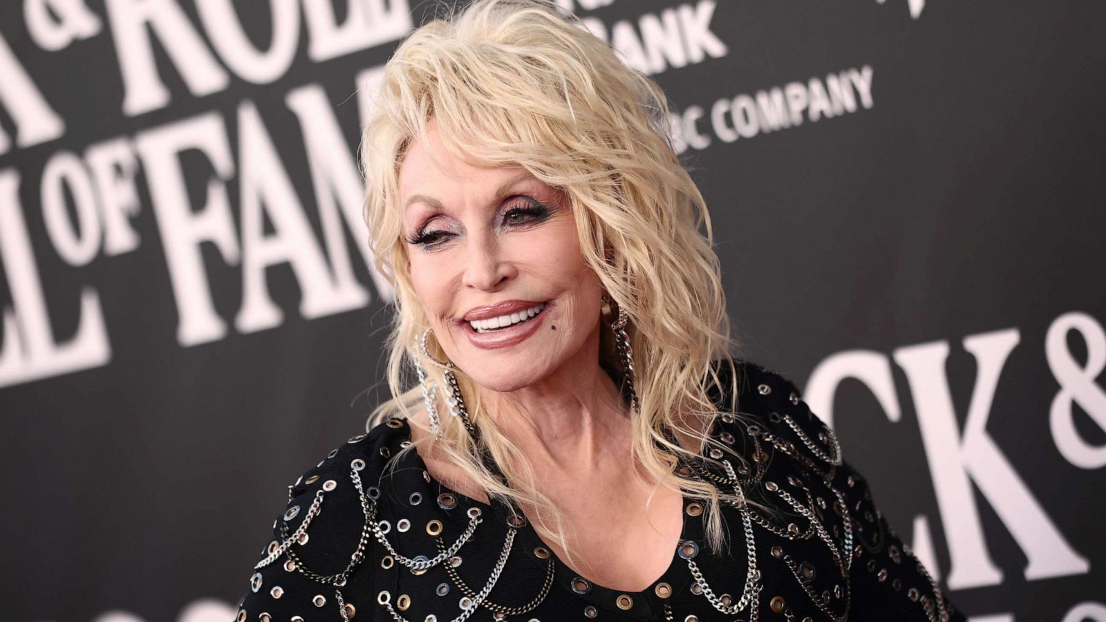 PHOTO: Dolly Parton attends the 37th Annual Rock & Roll Hall of Fame Induction Ceremony at Microsoft Theater on Nov. 5, 2022 in Los Angeles.