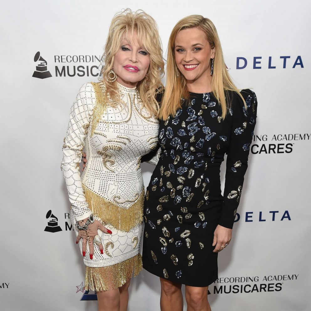 Dolly Parton has arrived on TikTok: 'Now that I'm here, tag me!' - Good  Morning America