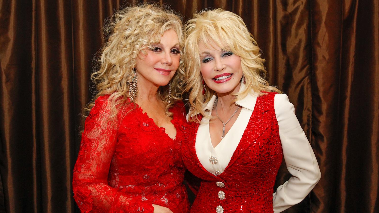 Dolly Parton's sister reveals one of her final acts of generosity in moving  tribute - ABC News