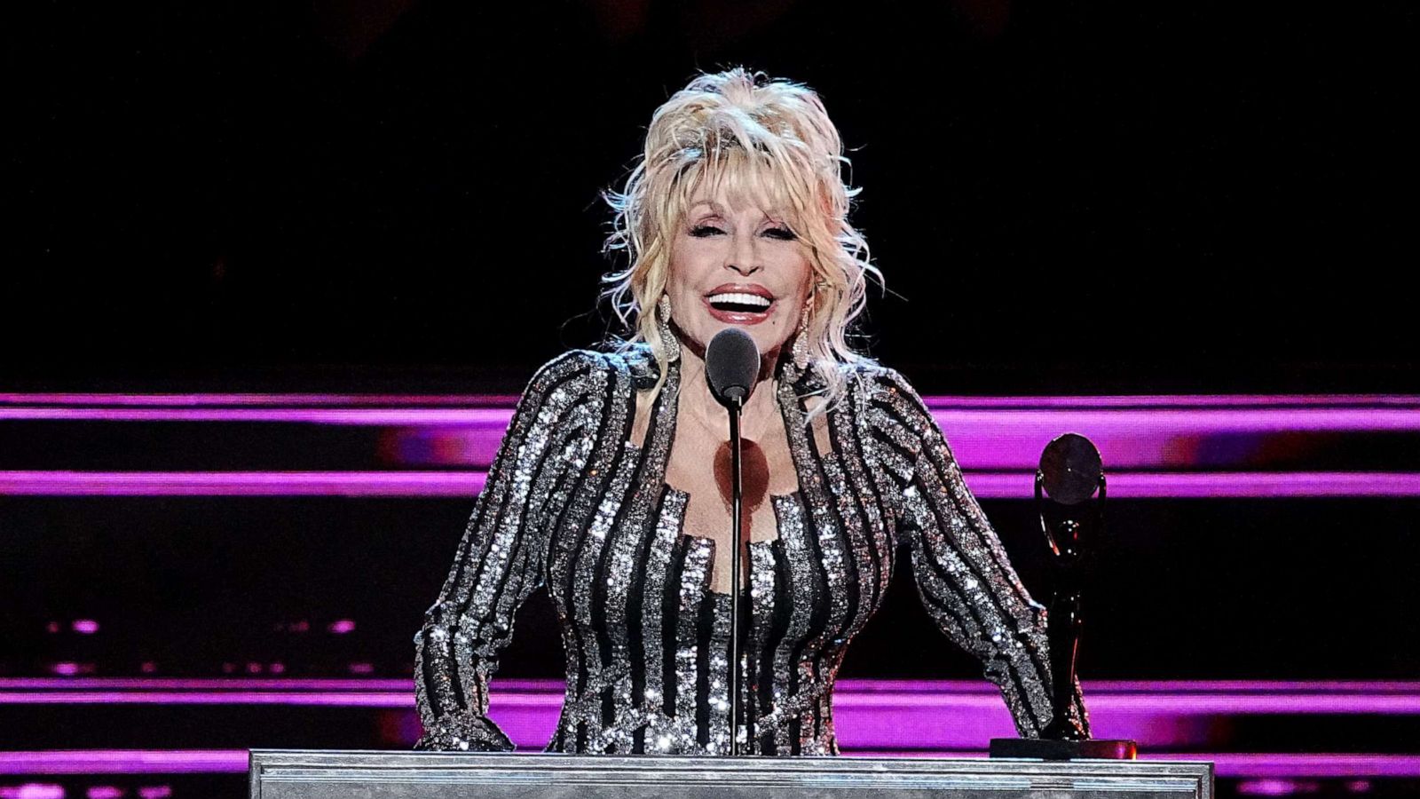 PHOTO: Inductee Dolly Parton speaks on stage during the 37th Annual Rock & Roll Hall Of Fame Induction Ceremony at Microsoft Theater on Nov. 5, 2022 in Los Angeles.