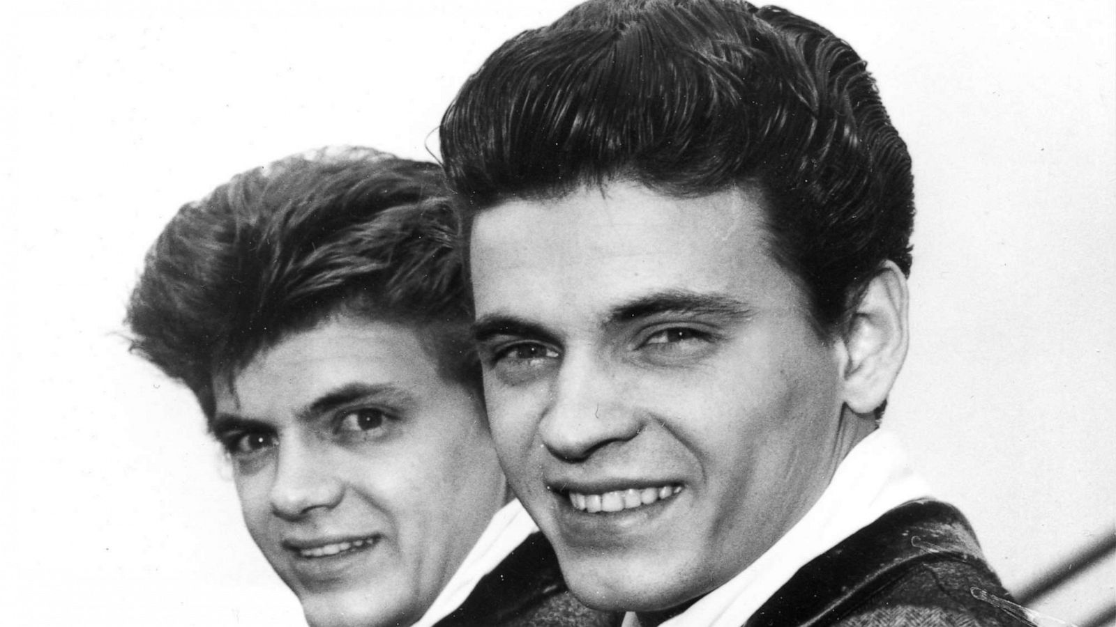 PHOTO: Phil, left, and Don of the Everly Brothers arrive at London Airport from New York to begin their European tour, April 1, 1960.