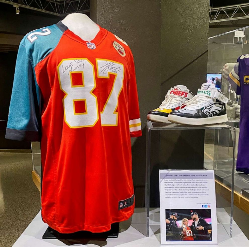 Travis and Jason Kelce's Mom's Outfit in Pro Football Hall of Fame