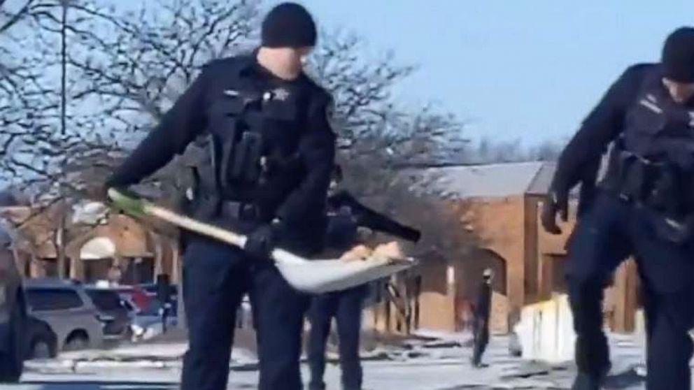VIDEO: Police officers called to scene of spilled doughnuts