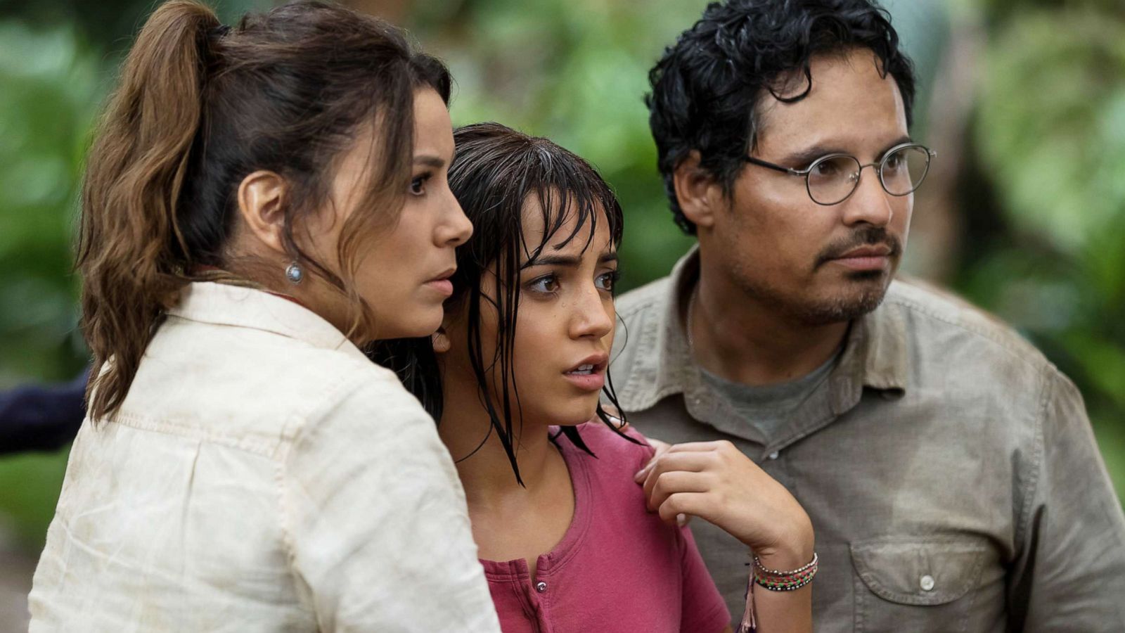 PHOTO: Eva Longoria, Isabela Moner and Michael Pena star in Paramount Pictures' 2019 film, "Dora and the Lost City of Gold."