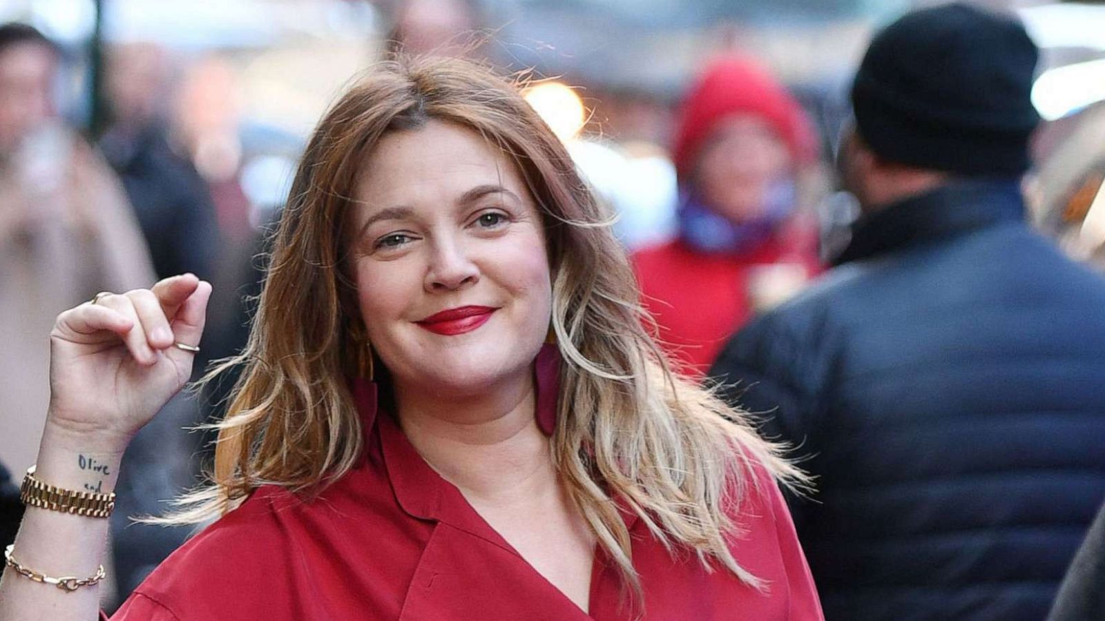 PHOTO: Drew Barrymore at "Good Morning America" in New York, April 1, 2019.