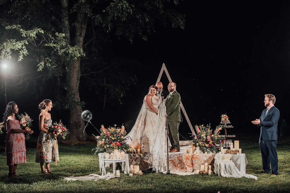 PHOTO: Rachel Borwegen and Andrew Jaworski wed in June in Belvidere, New Jersey. The party, photographed by Abigail Gingerale photography, included 90 guests and a drive-in movie.