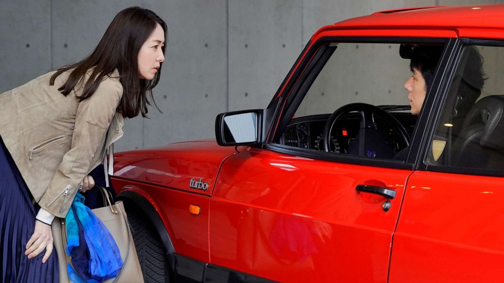 Reika Kirishima and Hidetoshi Nishijima in a scene from "Drive My Car."