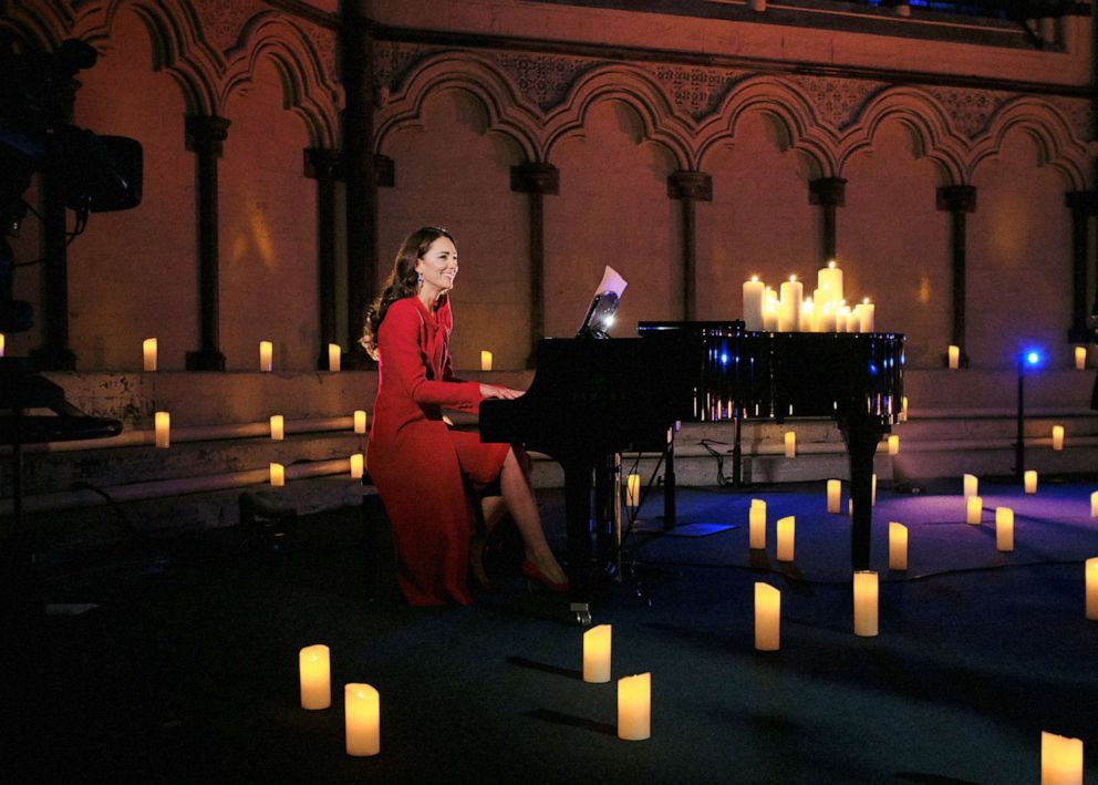 PHOTO: Catherine, Duchess of Cambridge, performs at a Christmas carol concert at Westminster Abbey in London, Dec, 24, 2021. 