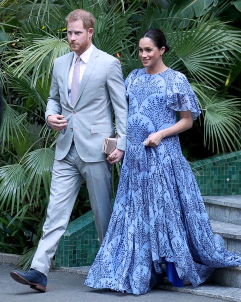 Meghan Markele Wore a $1,500 Carolina Herrera Bag & Matched a Queen –  SheKnows