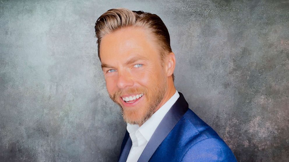 VIDEO: Derek Hough returns to ‘Dancing With the Stars’ as a new judge
