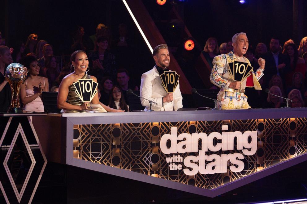 PHOTO: In a series first, the finale episode will have five couples competing for a chance at winning the coveted "Len Goodman Mirrorball Trophy." 