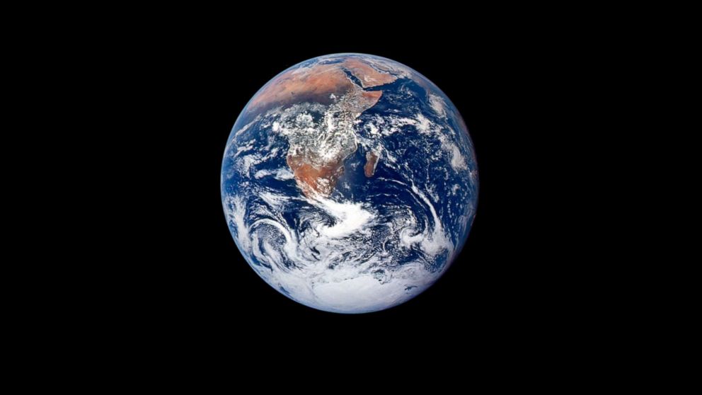 PHOTO: Earth as seen from Apollo 17.