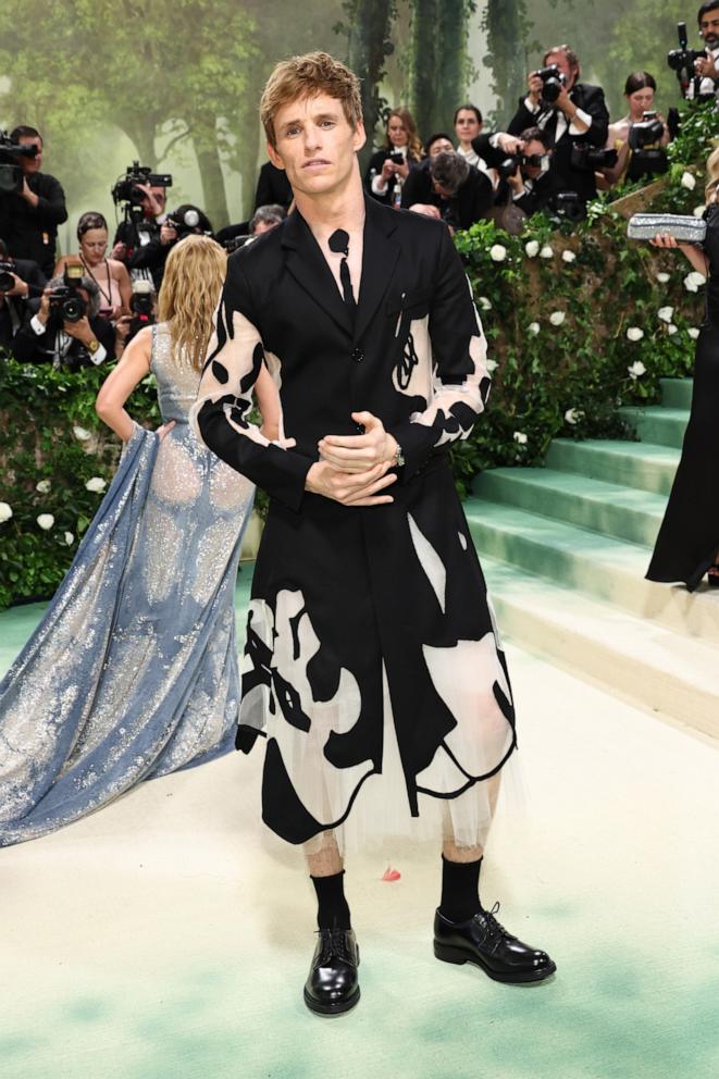 PHOTO: Eddie Redmayne attends The 2024 Met Gala Celebrating "Sleeping Beauties: Reawakening Fashion" at The Metropolitan Museum of Art on May 06, 2024 in New York City.