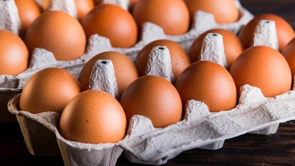 Comer una docena de huevos a la semana no es malo para el colesterol: estudio