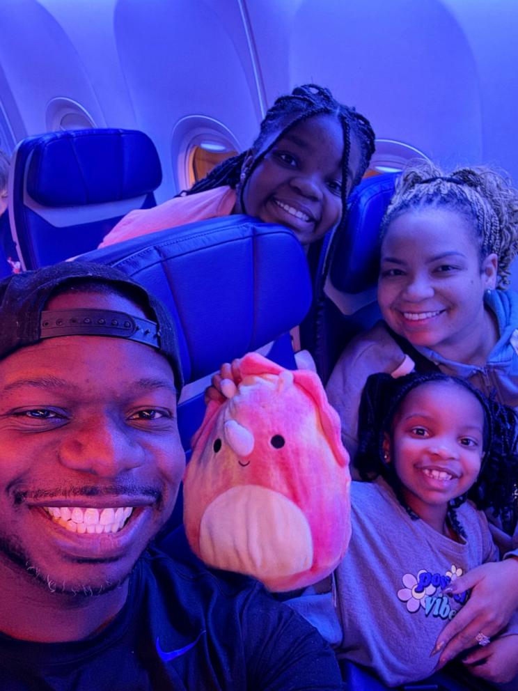 PHOTO: Jeff and Christy Freeman teamed up with Southwest Airlines crewmembers to surprise their daughters Ava, 10, and Mia, 6, with their Elf on the Shelf dolls ahead of their family vacation.