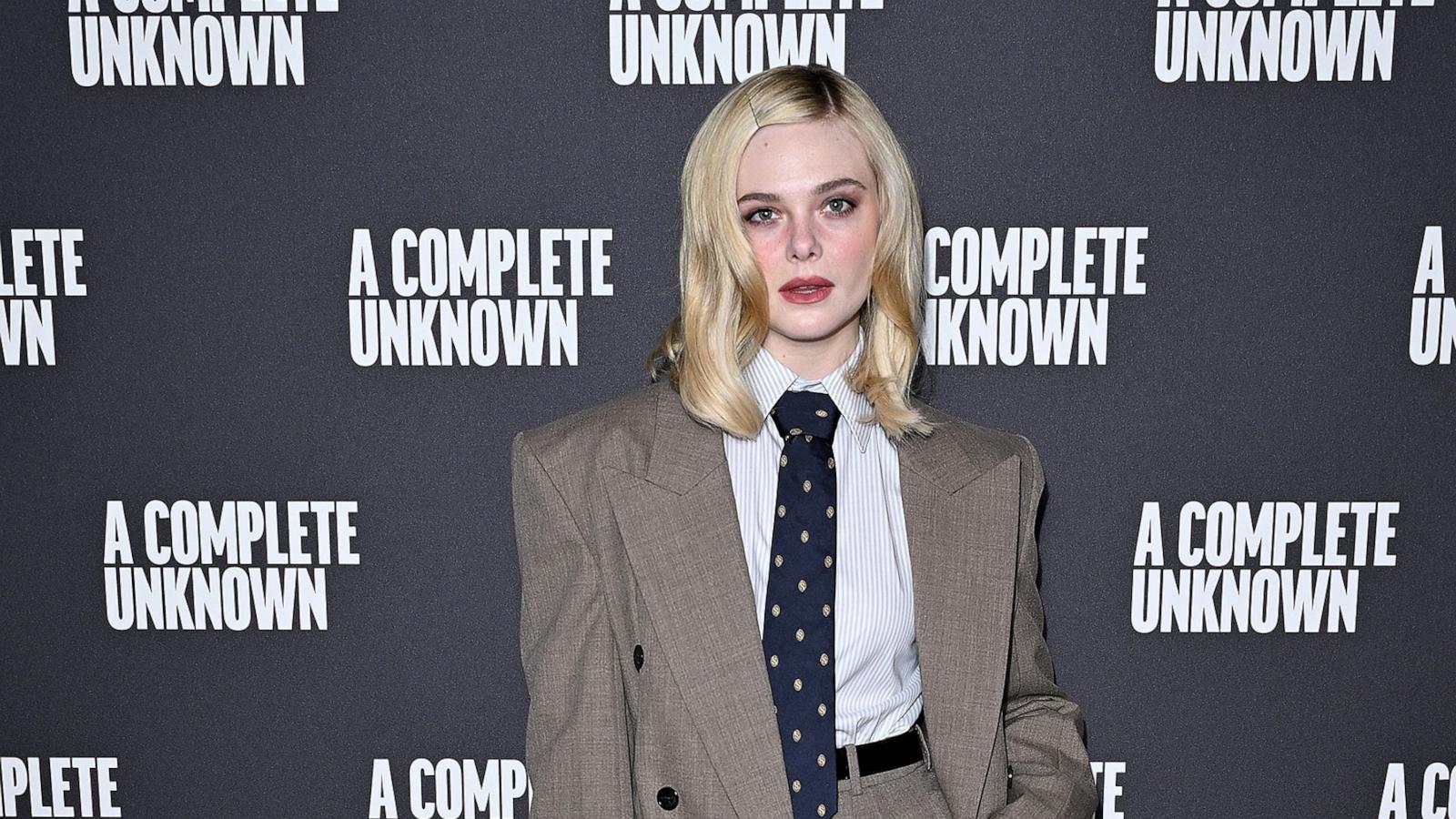 PHOTO: Elle Fanning attends the UK photocall of Searchlight Pictures' "A Complete Unknown" at the Curzon Mayfair on December 16, 2024 in London, England.